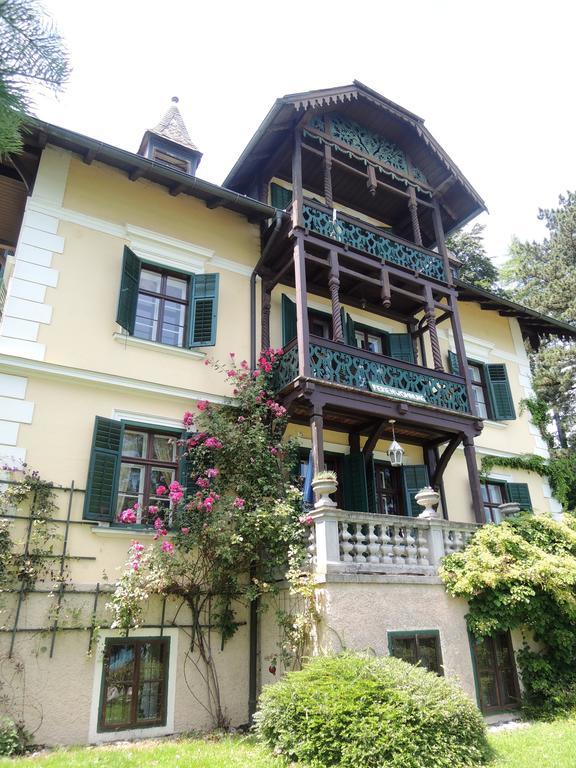 Villa Helena Sankt Gilgen Bilik gambar